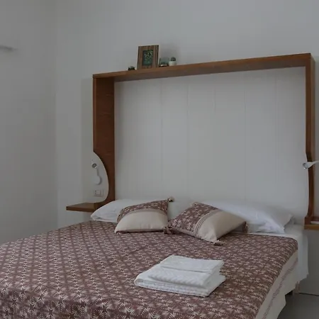 Joele 4* 트로페아