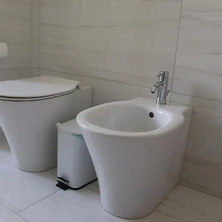 Joele 4* 트로페아