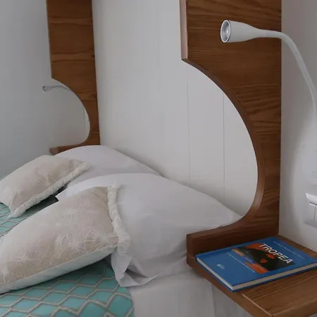 Joele Bed & Breakfast Tropea