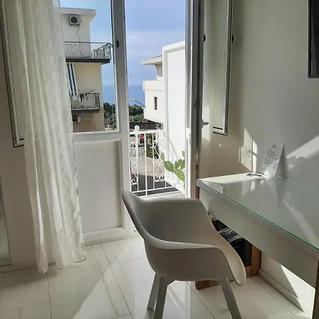 Joele Bed & Breakfast 4*